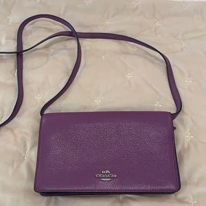 COACH CROSSBODY w/ removable strap for clutch